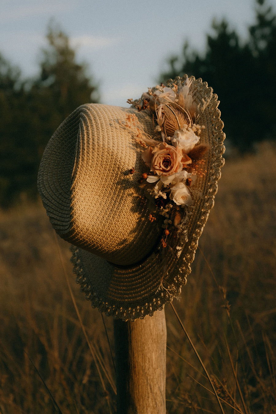 Chapeau fleuri – Mocktail Golden Hour